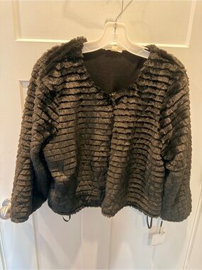 Calvin Klein Black Tiered Faux Fur Jacket 1X Plus Size Cropped Evening